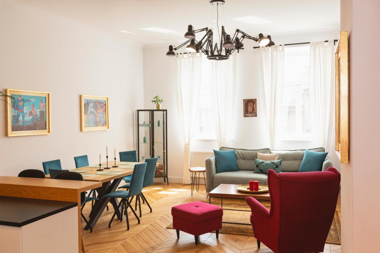 Tcf Home - Big Apartment With Free Garage Krakow Bagian luar foto
